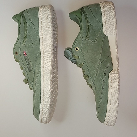 Reebok Classics by Montana Cans in Manilla Light, New, size 4.5 - Picture 5 of 8